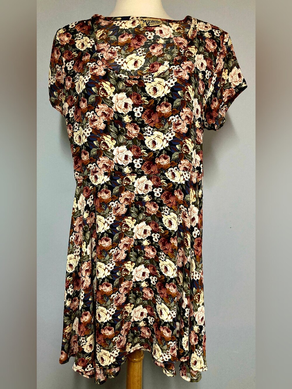 Floral Short Sleeve Swing Dress - Multicolor